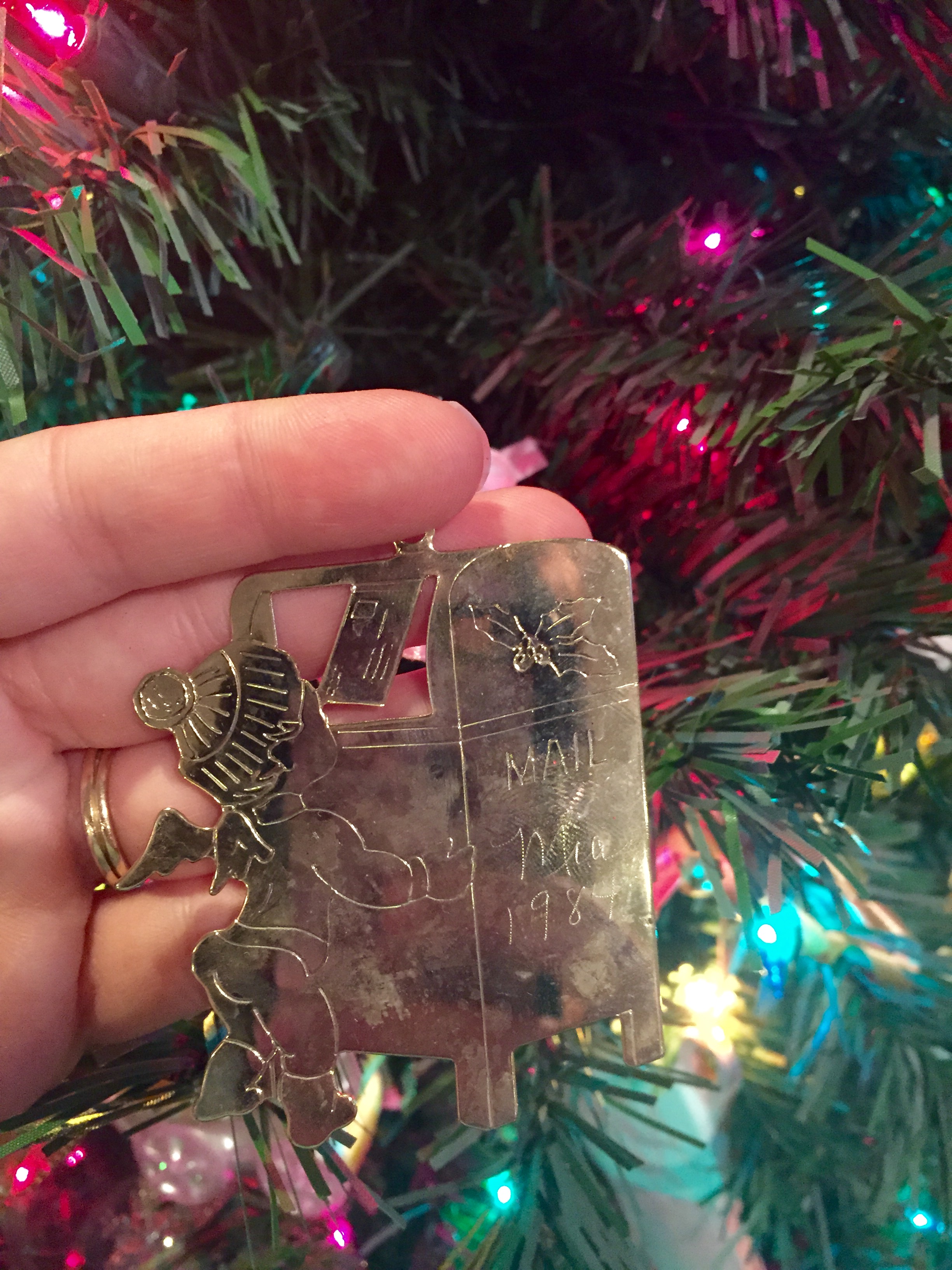 Christmas Traditions – Keepsake Ornaments